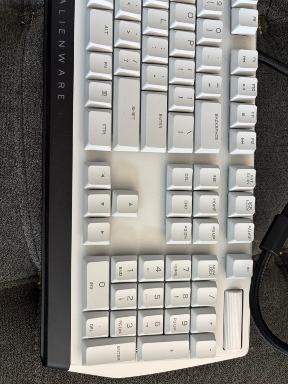 Alienware Low Profile 510K Mechanical Full Sized Keyboard - Picture 3 of 9